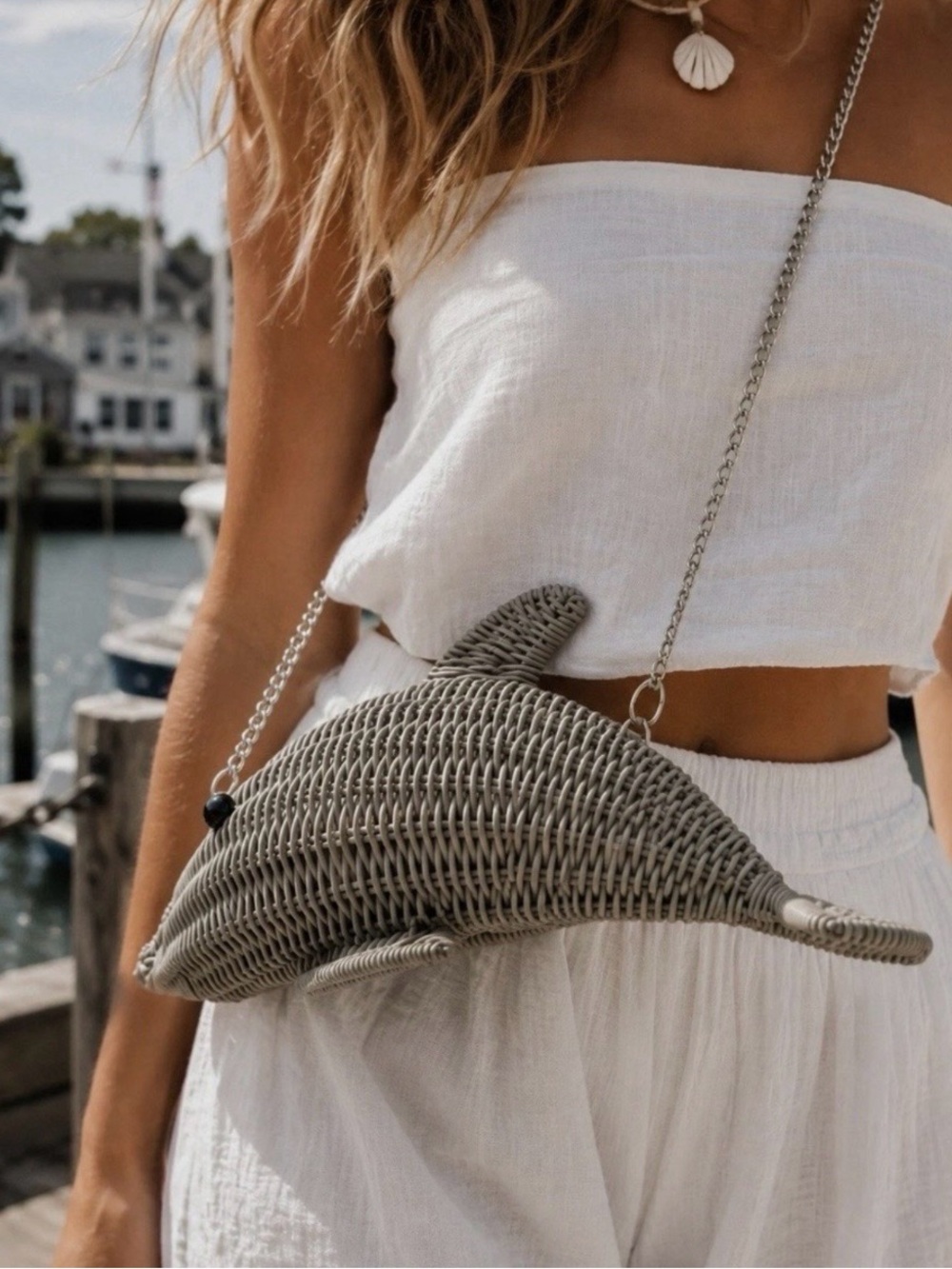 Tommy Bahama Dolphin Woven Crossbody
Bag #12 - Picture 2 of 9